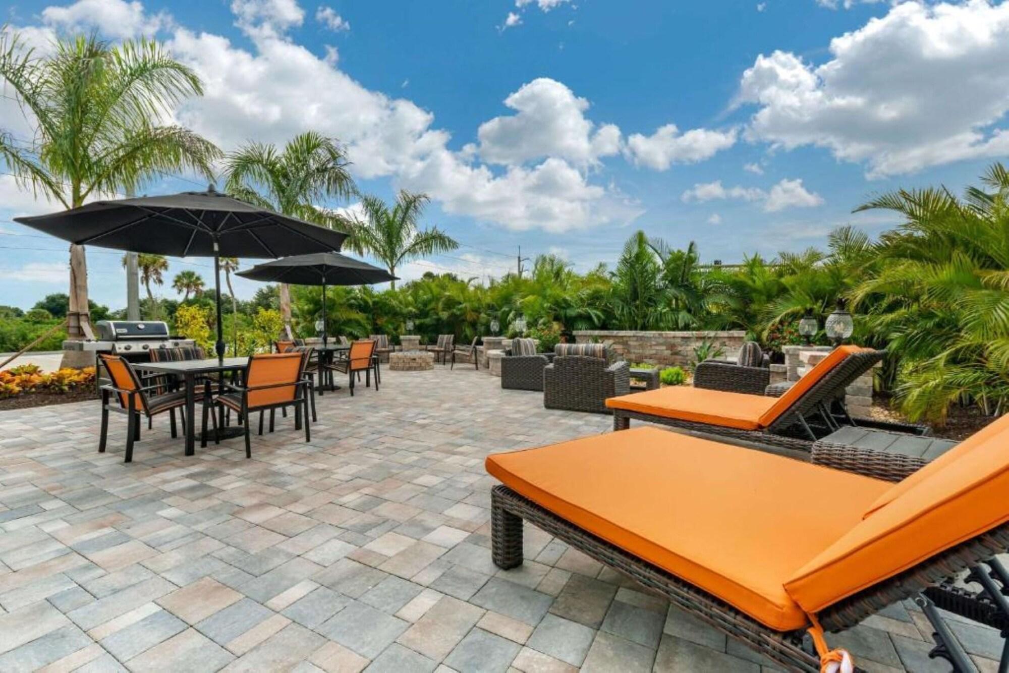 Ameniti Bay - Western Signature Collection