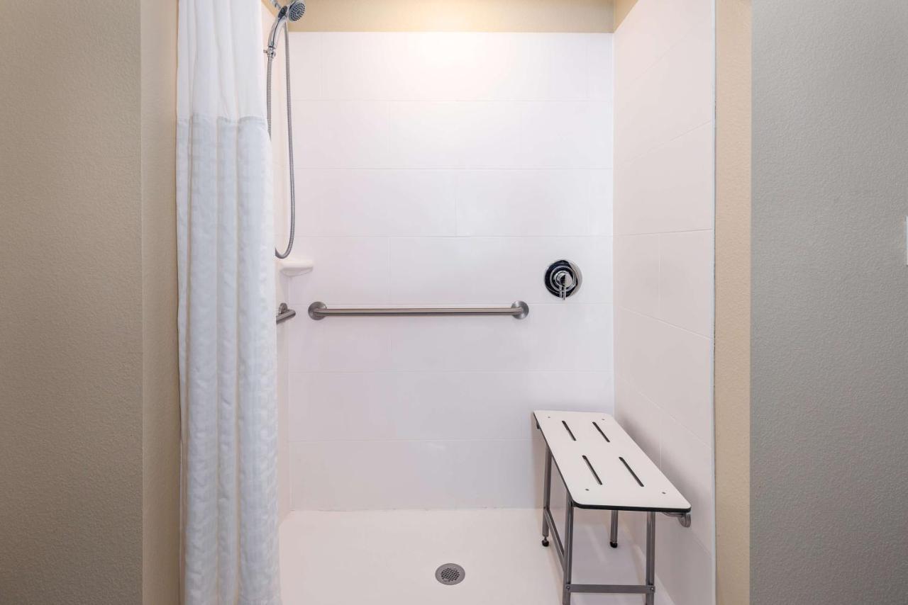 Hotel Ameniti Bay - Western Signature Collection