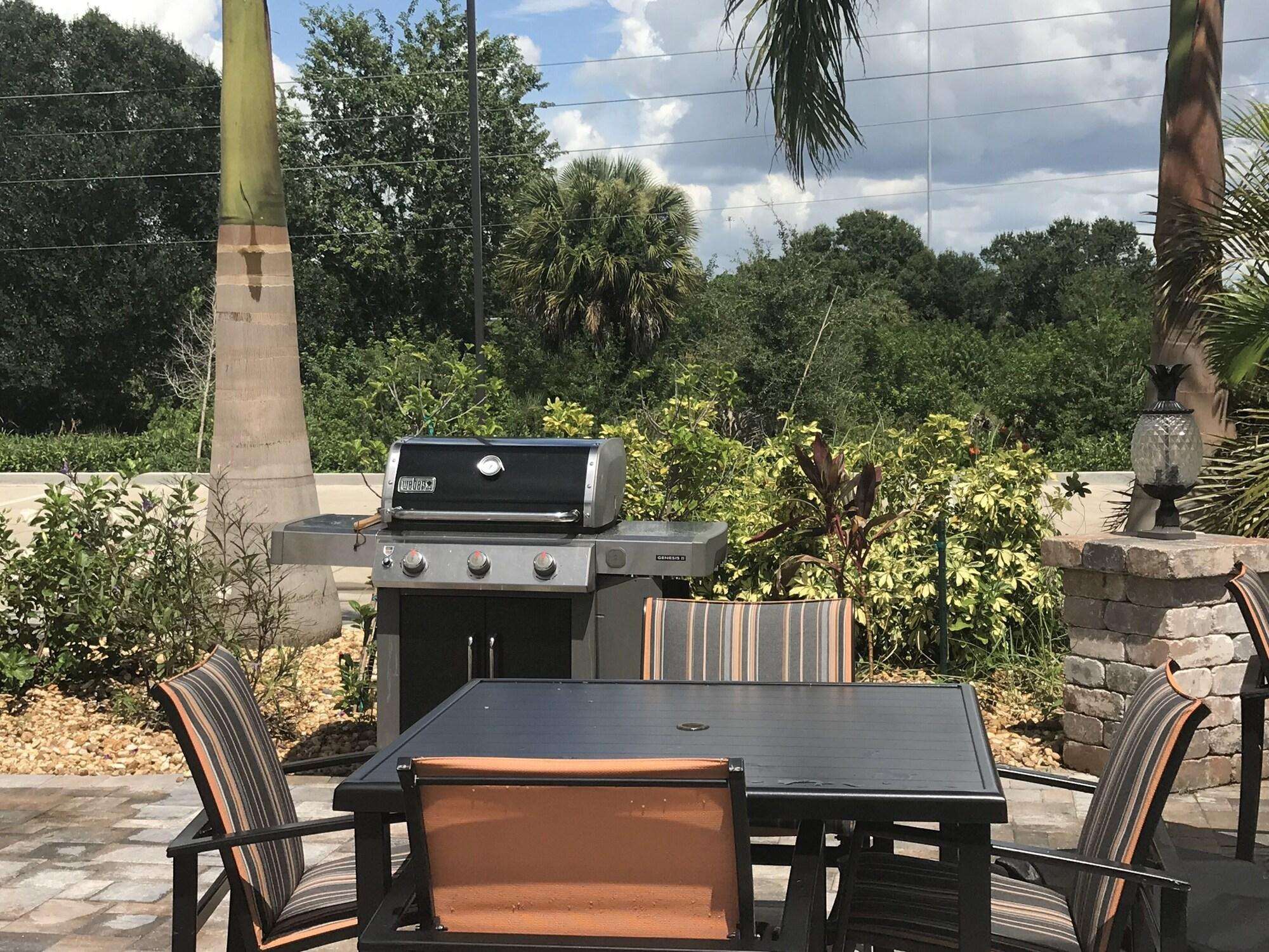 Ameniti Bay - Western Signature Collection 2*