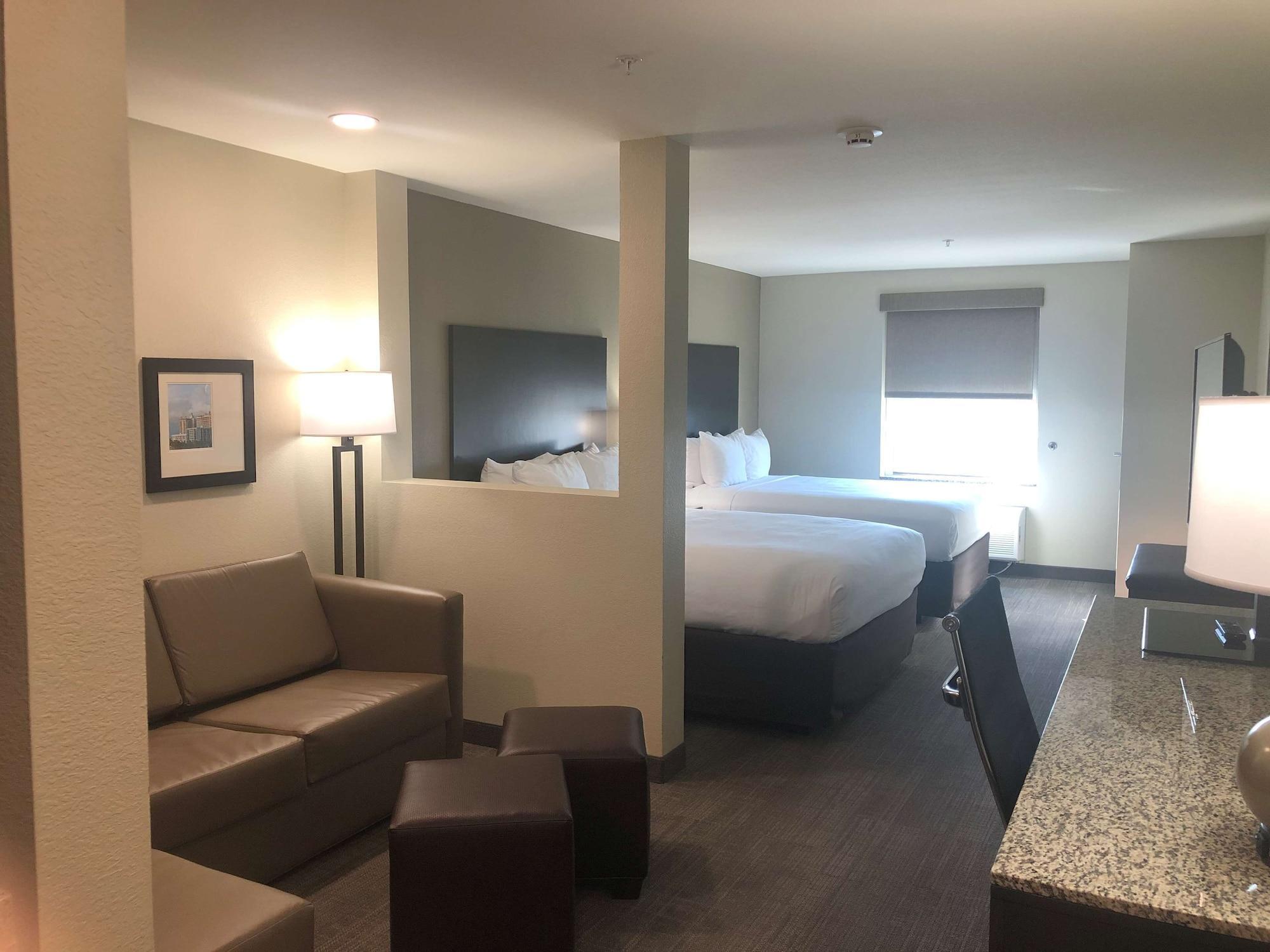 Ameniti Bay - Western Signature Collection Hotel Fruitville